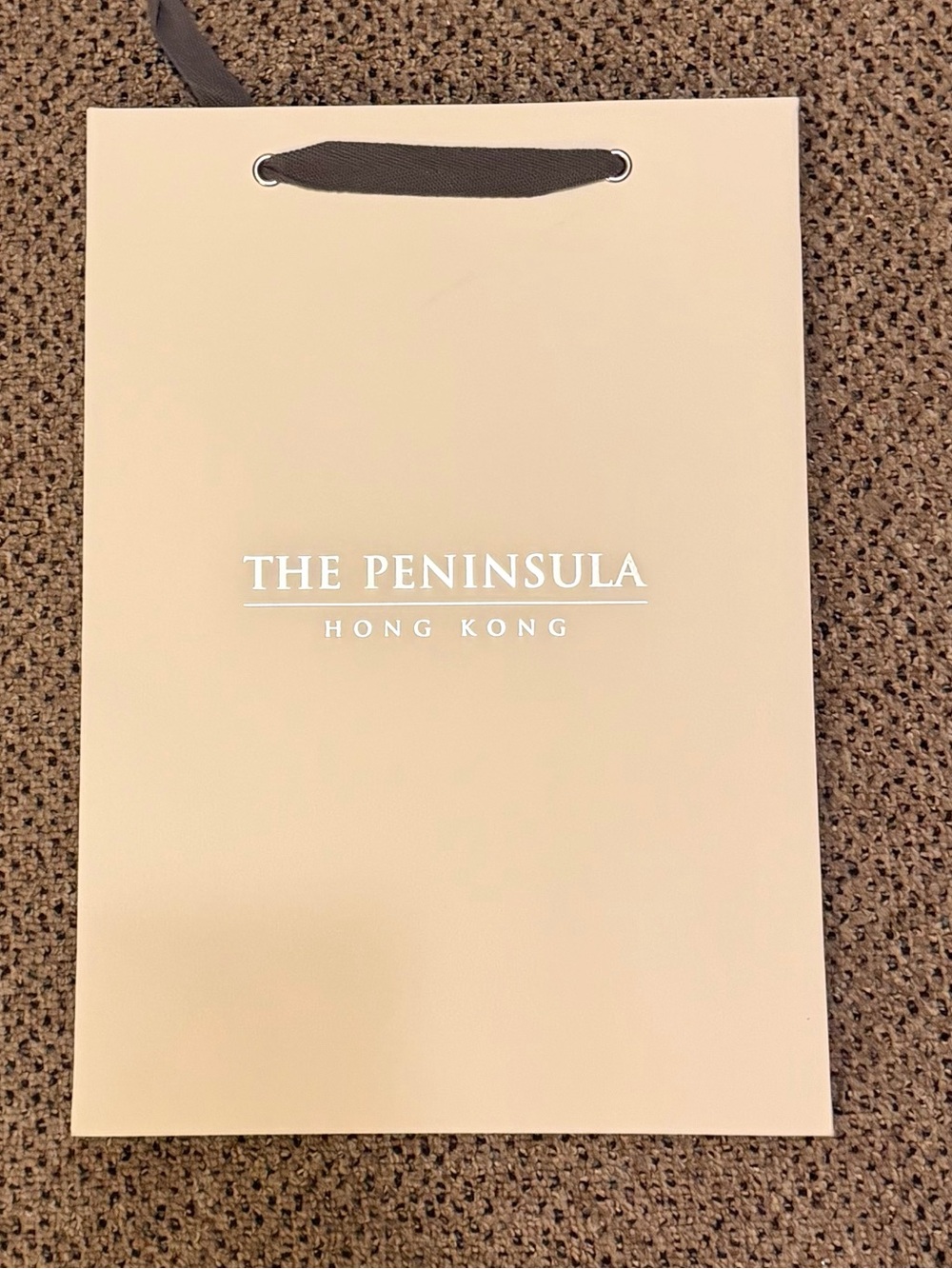 The Peninsula Hong Kong Luxury Hotel Paper Shopping Gift Bag 15”x10.5” Authentic